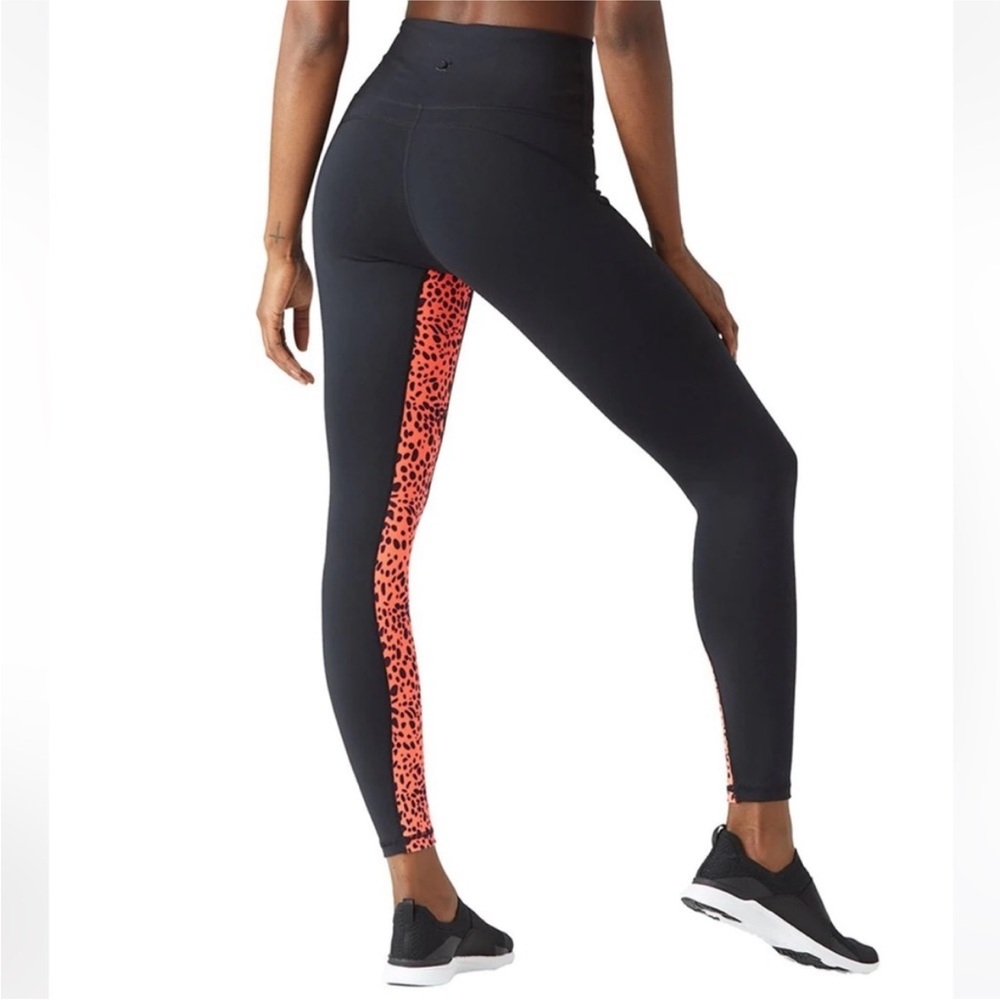 Glyder Black Leggings Size Extra Small- Retro Neon Orange‎ Spots " Inside Out"
